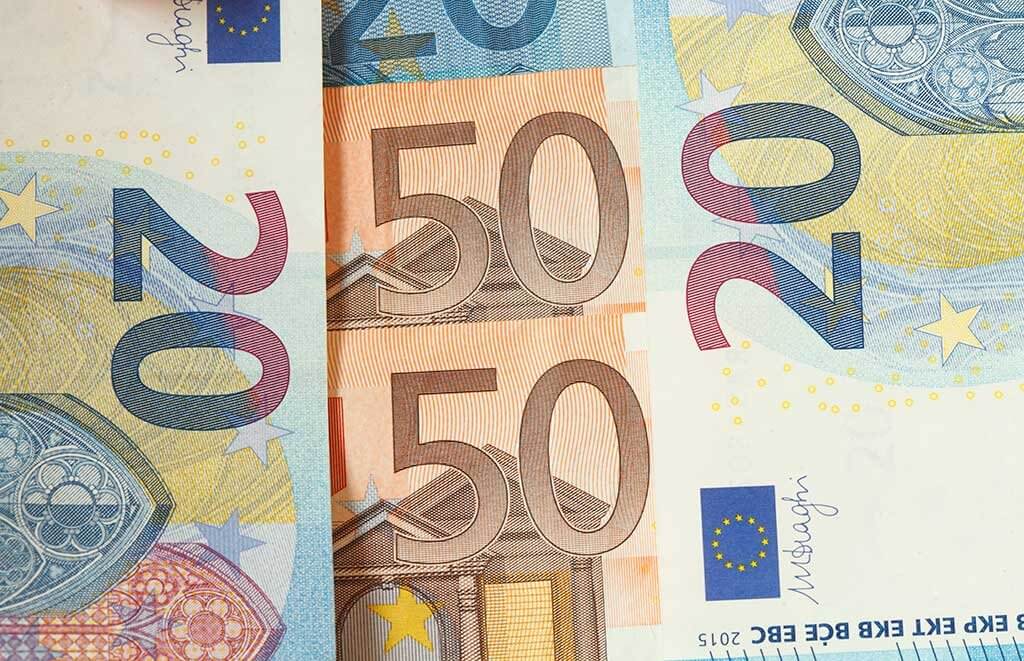 Auch die Euro Banknoten bestehen aus Baumwollpapier.