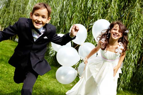 Kinder, Hochzeit Ballons mit Helium gefüllt