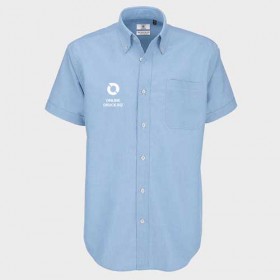 BC-Kurzarm-Hemd im Oxford-Style mit allen Details in Oxfordblau. Druck 1-farbig vorne.
