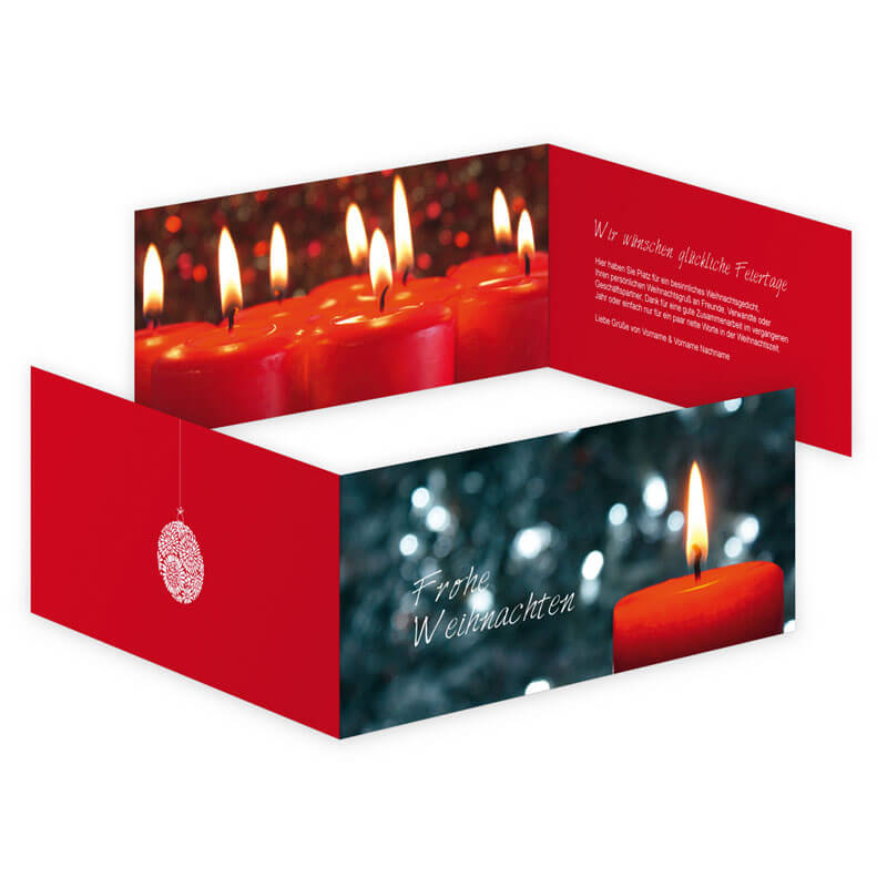 Hier ist die Weihnachtskarte mit kräftigen Farben und vielen Kerzenlichtern zum Online-Gestalten