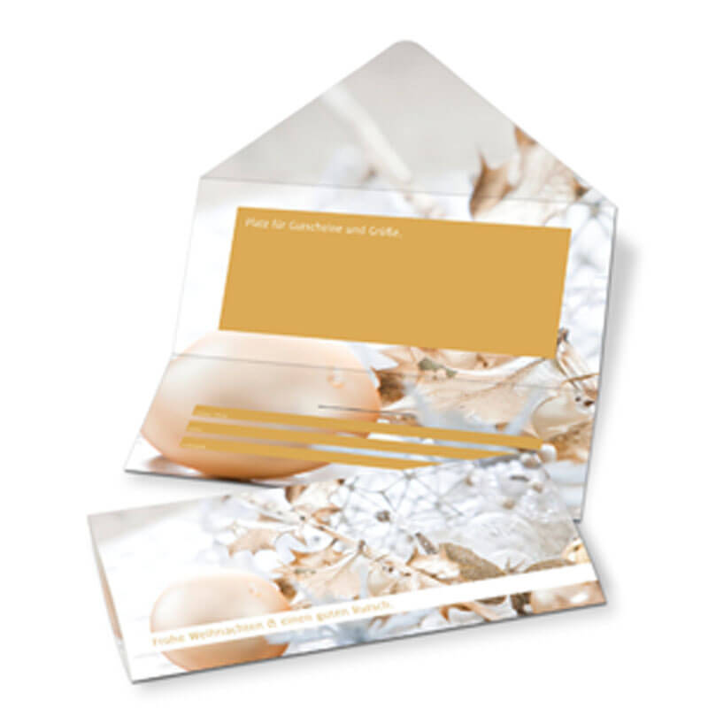 Geschenkgutschein in Form eines Briefumschlages mit wunderschönem Weihnachtsmotiv in Silbertönen