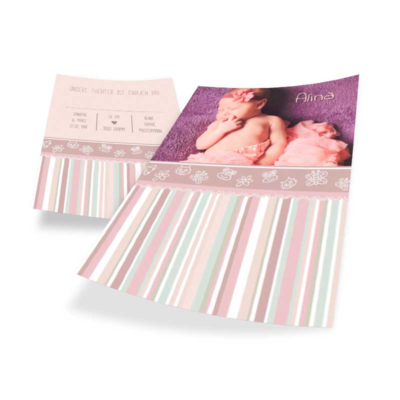 Süße Geburtskarte mit Foto und Streifenmuster für Mädchen