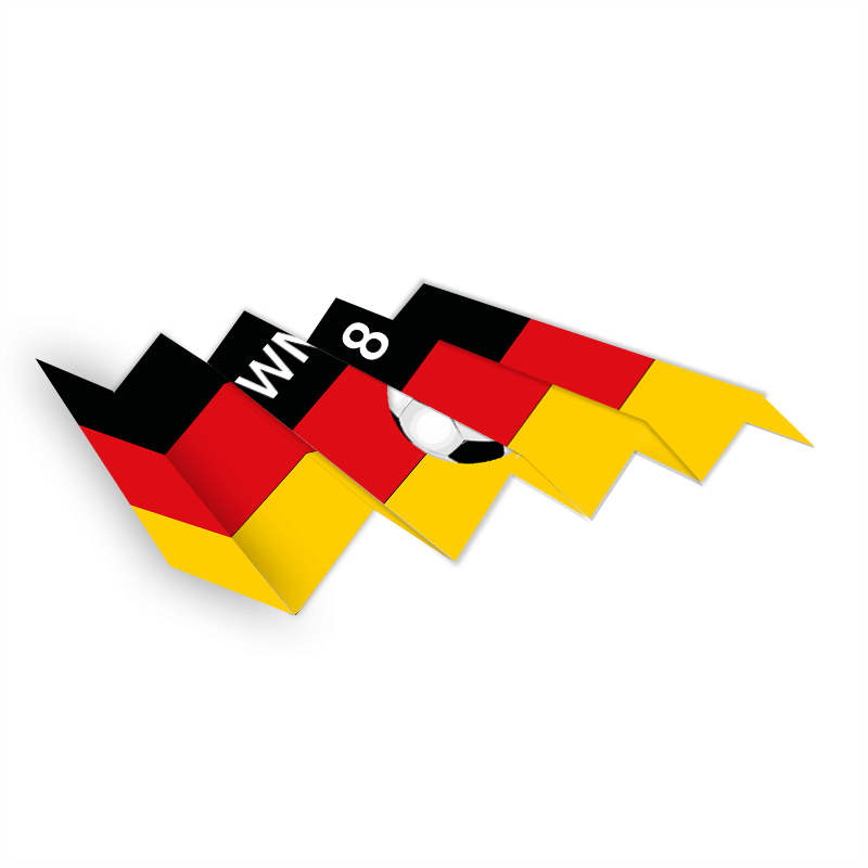 Klatschpappe mit Deutschlandflagge und Fußball-Illustration