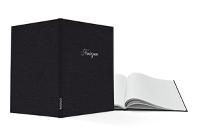 Schlicht und edel: Schwarzes Hardcover-Notizbuch mit eleganter Typografie